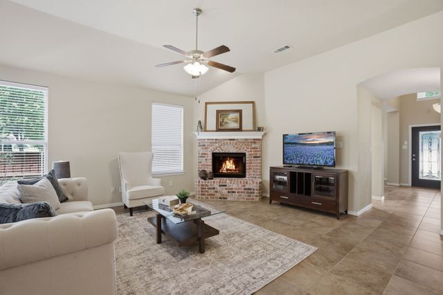 2820 Kirkwood Drive, Mckinney, TX 75071