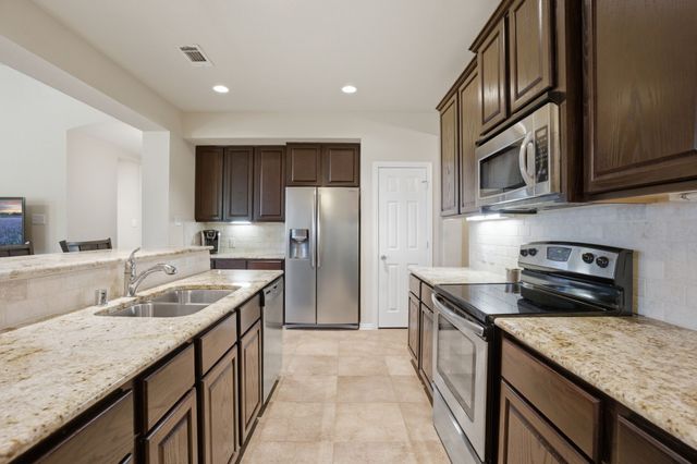 2820 Kirkwood Drive, Mckinney, TX 75071