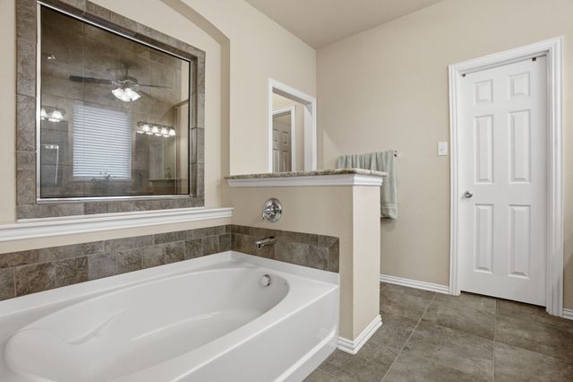 2820 Kirkwood Drive, Mckinney, TX 75071