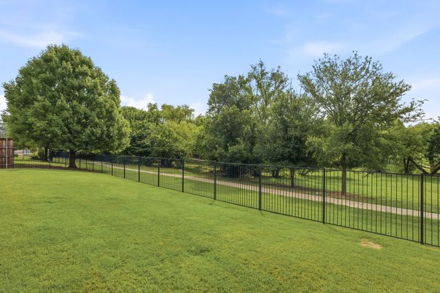 2820 Kirkwood Drive, Mckinney, TX 75071
