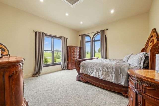 406 Halcomb Lane, Paint Lick, KY 40461