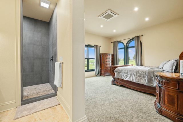 406 Halcomb Lane, Paint Lick, KY 40461