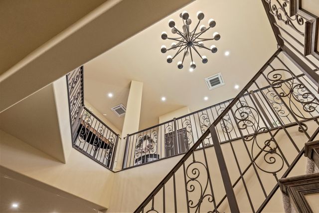 406 Halcomb Lane, Paint Lick, KY 40461