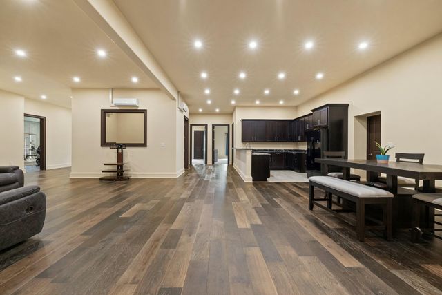 406 Halcomb Lane, Paint Lick, KY 40461