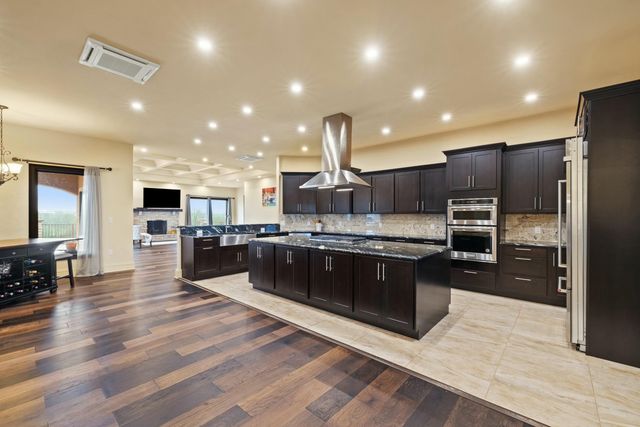 406 Halcomb Lane, Paint Lick, KY 40461