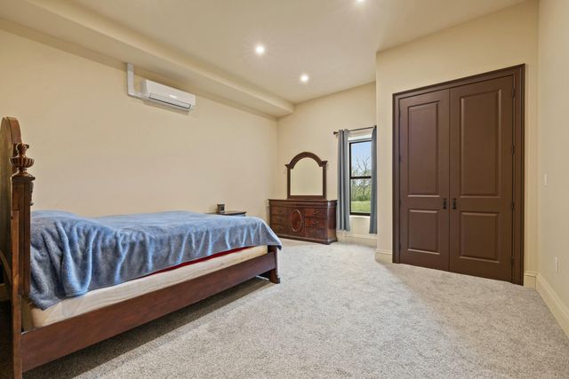 406 Halcomb Lane, Paint Lick, KY 40461