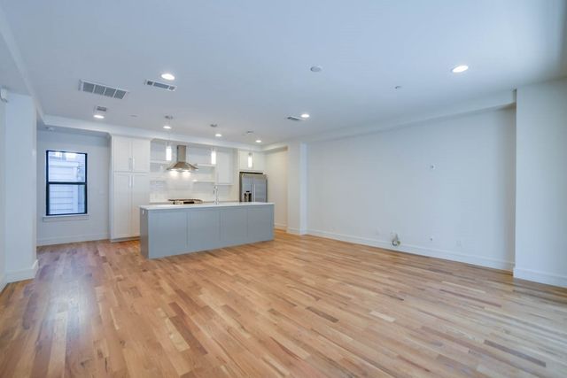 2127 Clark Street 104, Dallas, TX 75204