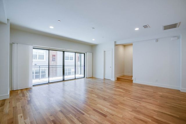 2127 Clark Street 104, Dallas, TX 75204