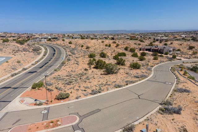 2402 Desert Zinnia Road, Rio Rancho, NM 87144
