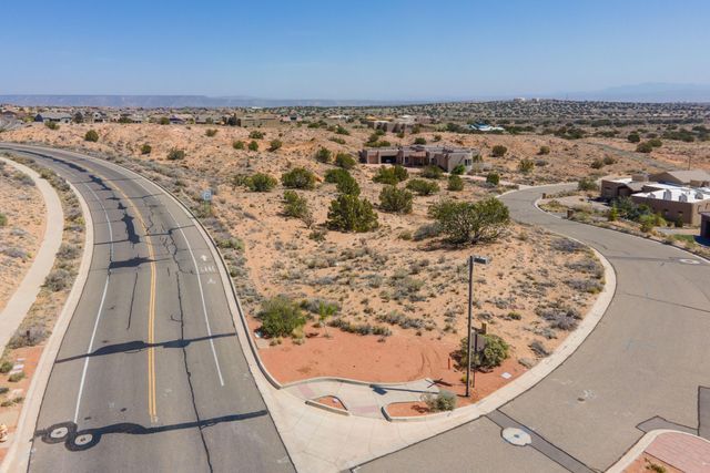 2402 Desert Zinnia Road, Rio Rancho, NM 87144