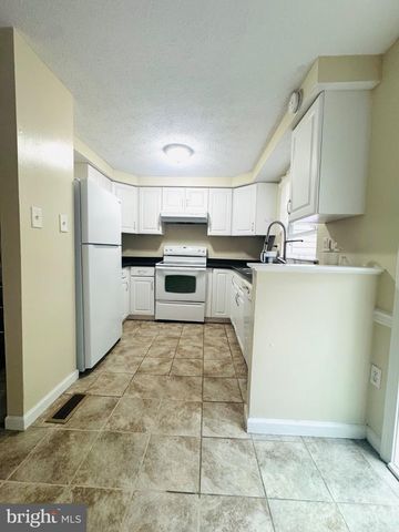 8204 WELLINGTON PL, Jessup, MD 20794