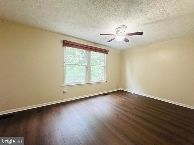 8204 WELLINGTON PL, Jessup, MD 20794