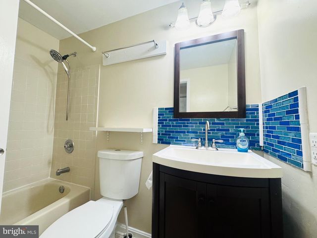 8204 WELLINGTON PL, Jessup, MD 20794