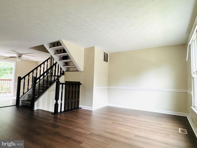 8204 WELLINGTON PL, Jessup, MD 20794