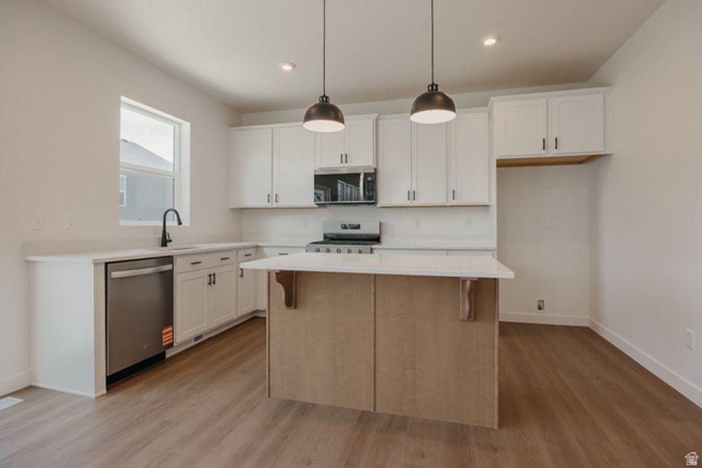 Image 3 of property listing at 3633 N EAGLE DR #312, Eagle Mountain, UT 84005
