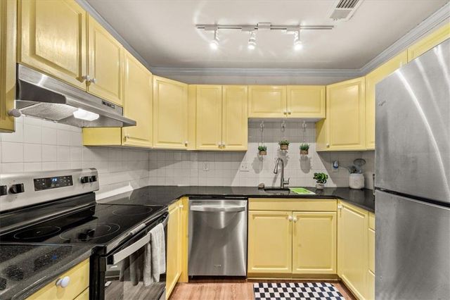 777 JORDAN Lane G4, Decatur, GA 30033