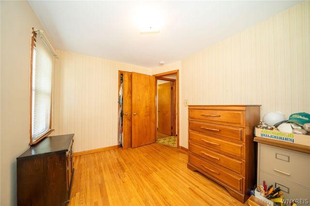 282 North Willowlawn Parkway, Cheektowaga, NY 14206