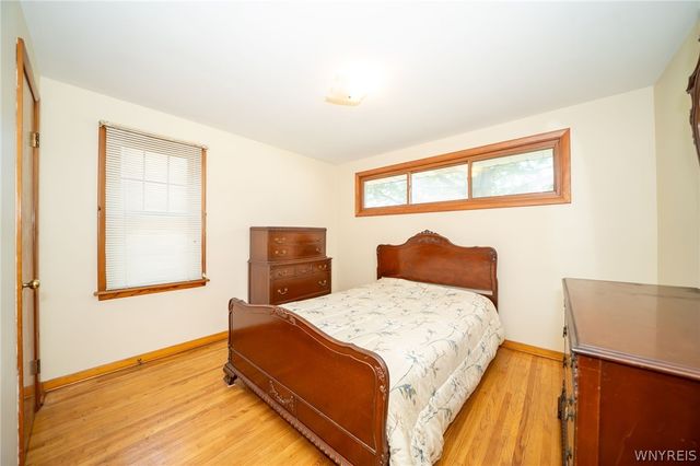 282 North Willowlawn Parkway, Cheektowaga, NY 14206