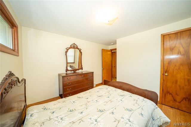 282 North Willowlawn Parkway, Cheektowaga, NY 14206