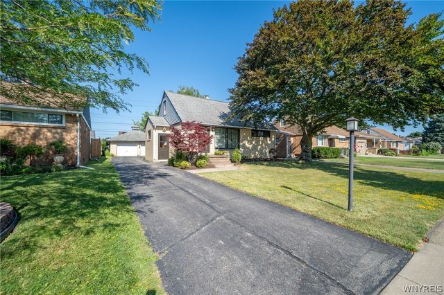 282 North Willowlawn Parkway, Cheektowaga, NY 14206