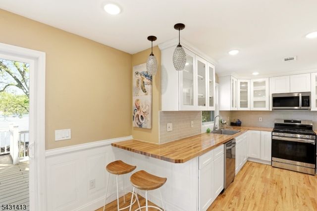 49 Birch Pkwy, Byram Twp., NJ 07871