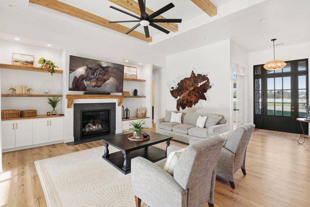 3020 Swan Court, Cottonwood, CA 96022