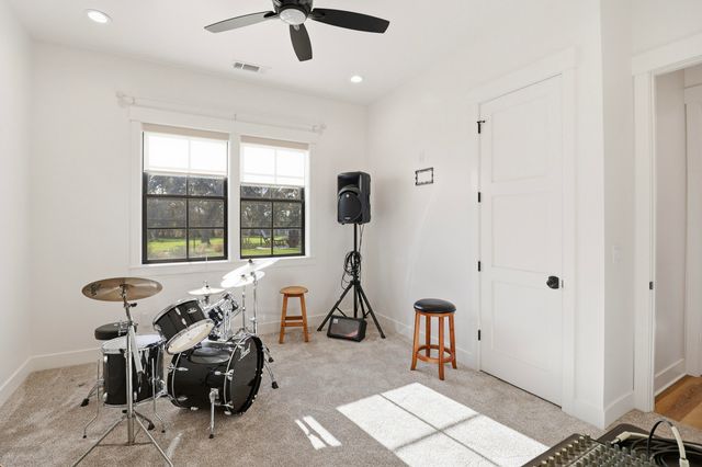 3020 Swan Court, Cottonwood, CA 96022