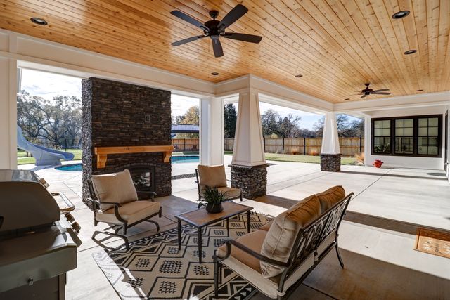 3020 Swan Court, Cottonwood, CA 96022