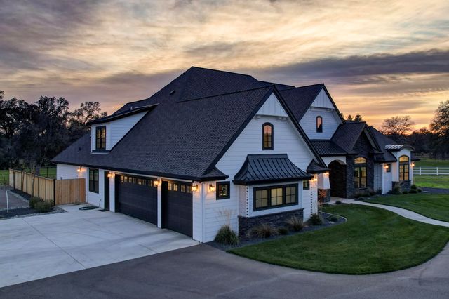 3020 Swan Court, Cottonwood, CA 96022