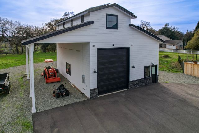 3020 Swan Court, Cottonwood, CA 96022