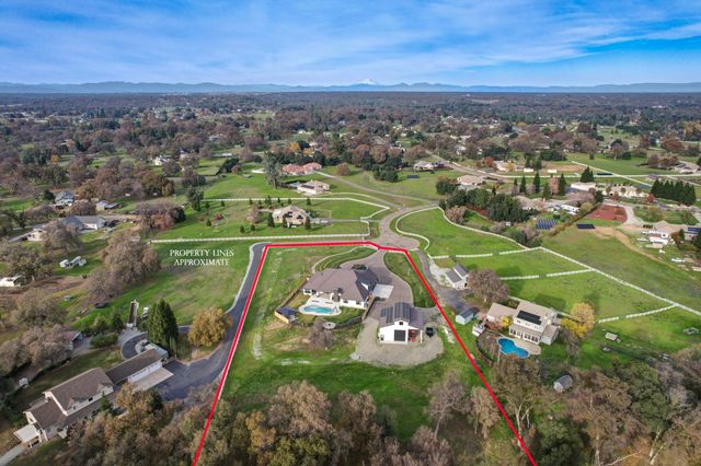 3020 Swan Court, Cottonwood, CA 96022