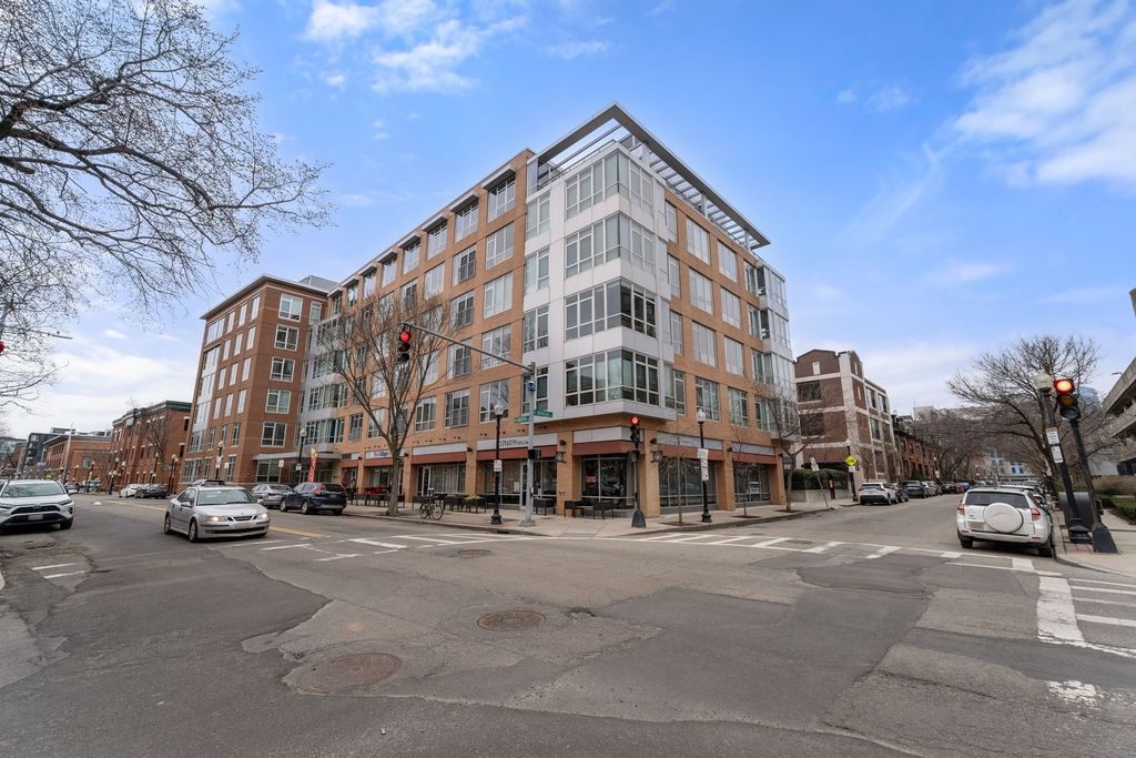 700 Harrison Ave 516, Boston, MA 02118