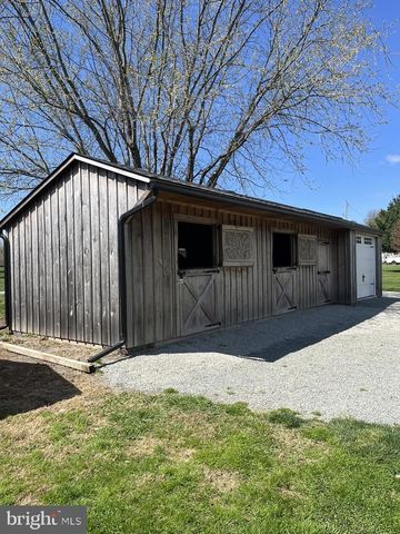 5 HOMESTEAD LN, Cochranville, PA 19330