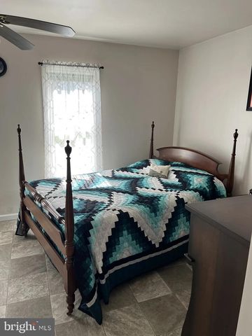 5 HOMESTEAD LN, Cochranville, PA 19330