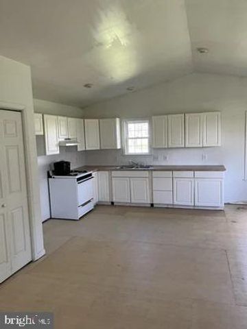 5 HOMESTEAD LN, Cochranville, PA 19330