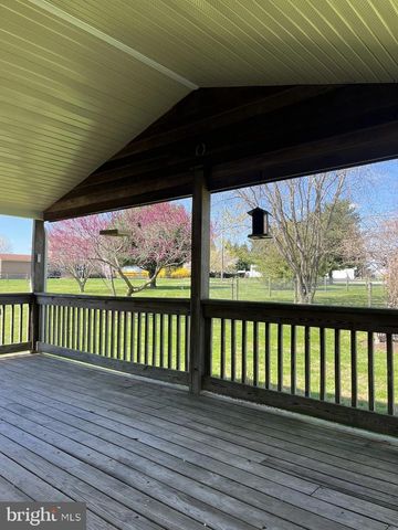 5 HOMESTEAD LN, Cochranville, PA 19330