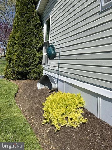 5 HOMESTEAD LN, Cochranville, PA 19330