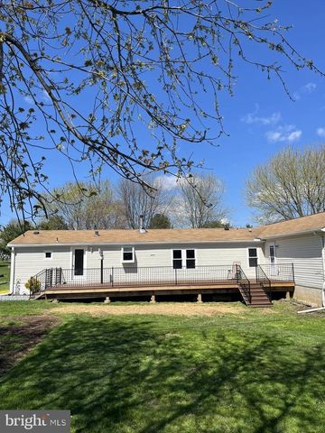 5 HOMESTEAD LN, Cochranville, PA 19330