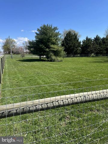 5 HOMESTEAD LN, Cochranville, PA 19330