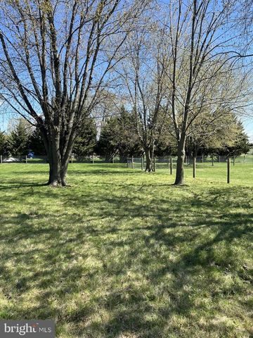 5 HOMESTEAD LN, Cochranville, PA 19330