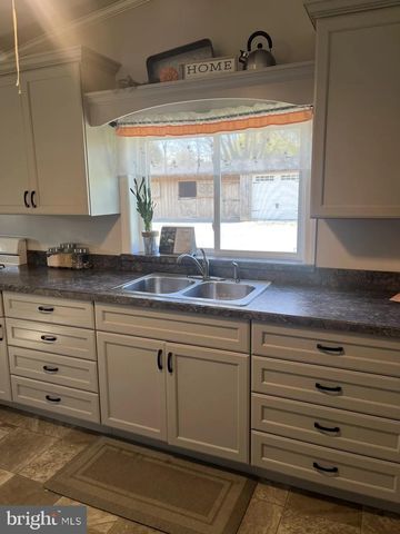 5 HOMESTEAD LN, Cochranville, PA 19330