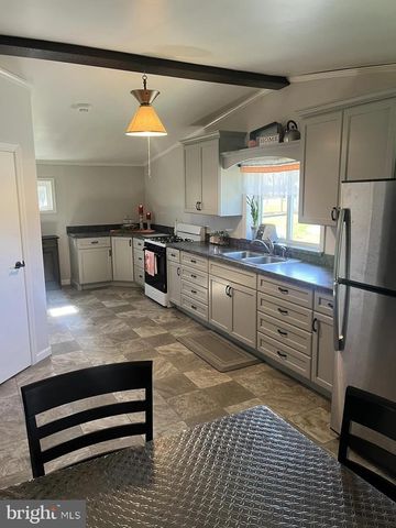 5 HOMESTEAD LN, Cochranville, PA 19330