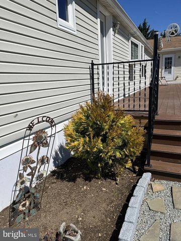 5 HOMESTEAD LN, Cochranville, PA 19330