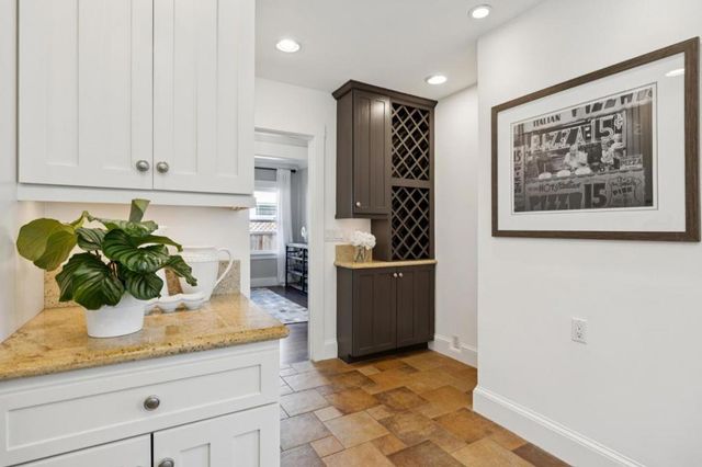 1325 Paloma Avenue, Burlingame, CA 94010