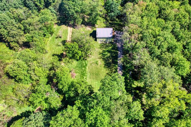 8235 Pleasant Chapel Road SE, Newark, OH 43056