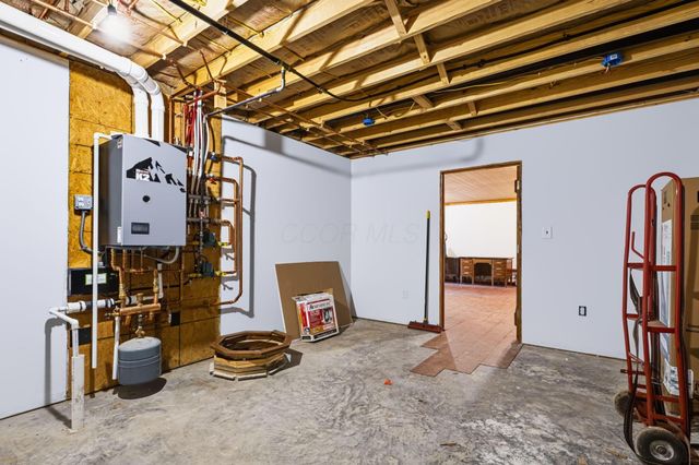 8235 Pleasant Chapel Road SE, Newark, OH 43056