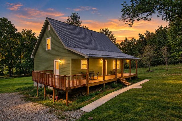 8235 Pleasant Chapel Road SE, Newark, OH 43056