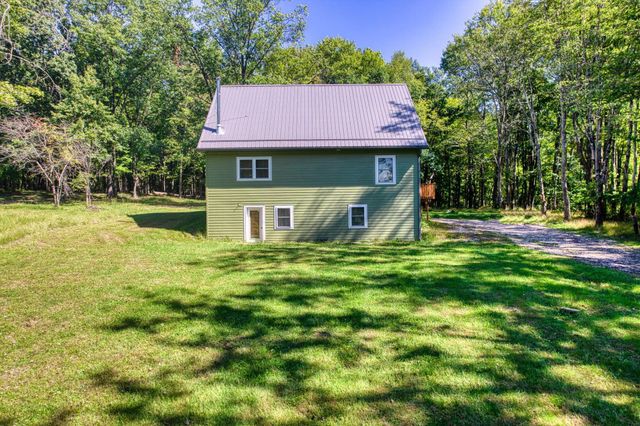 8235 Pleasant Chapel Road SE, Newark, OH 43056