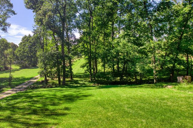 8235 Pleasant Chapel Road SE, Newark, OH 43056