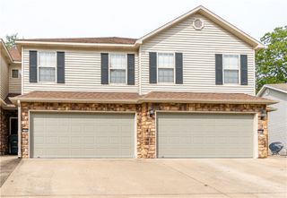 2110 Cinnamon Way, Fayetteville, AR 72703